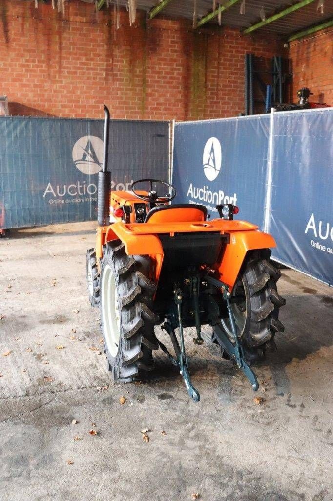 Traktor van het type Kubota B1600DT, Gebrauchtmaschine in Antwerpen (Foto 4)