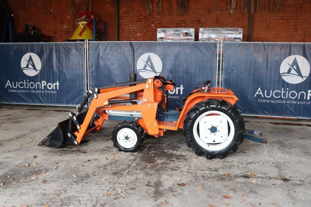 Traktor tip Kubota B1600DT, Gebrauchtmaschine in Antwerpen (Poză 3)