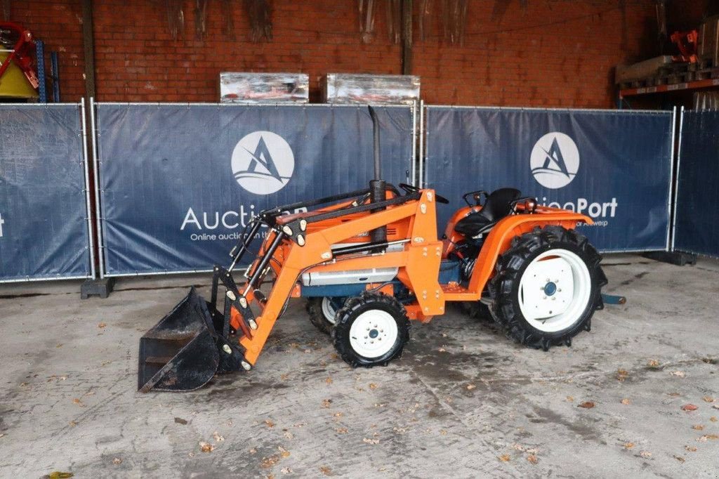 Traktor tip Kubota B1600DT, Gebrauchtmaschine in Antwerpen (Poză 1)