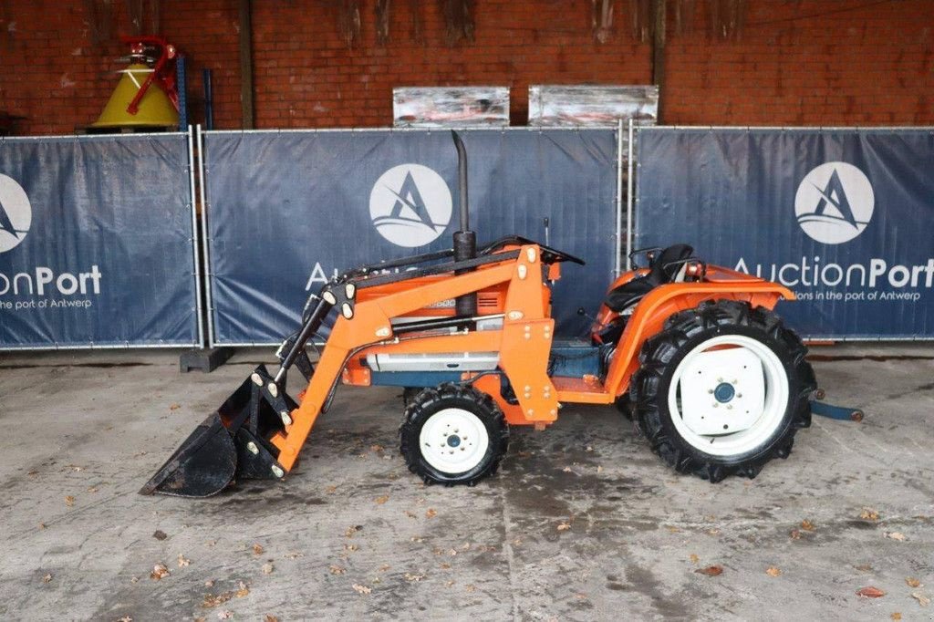 Traktor tip Kubota B1600DT, Gebrauchtmaschine in Antwerpen (Poză 2)