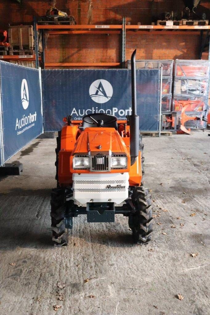 Traktor от тип Kubota B1702DT, Gebrauchtmaschine в Antwerpen (Снимка 9)