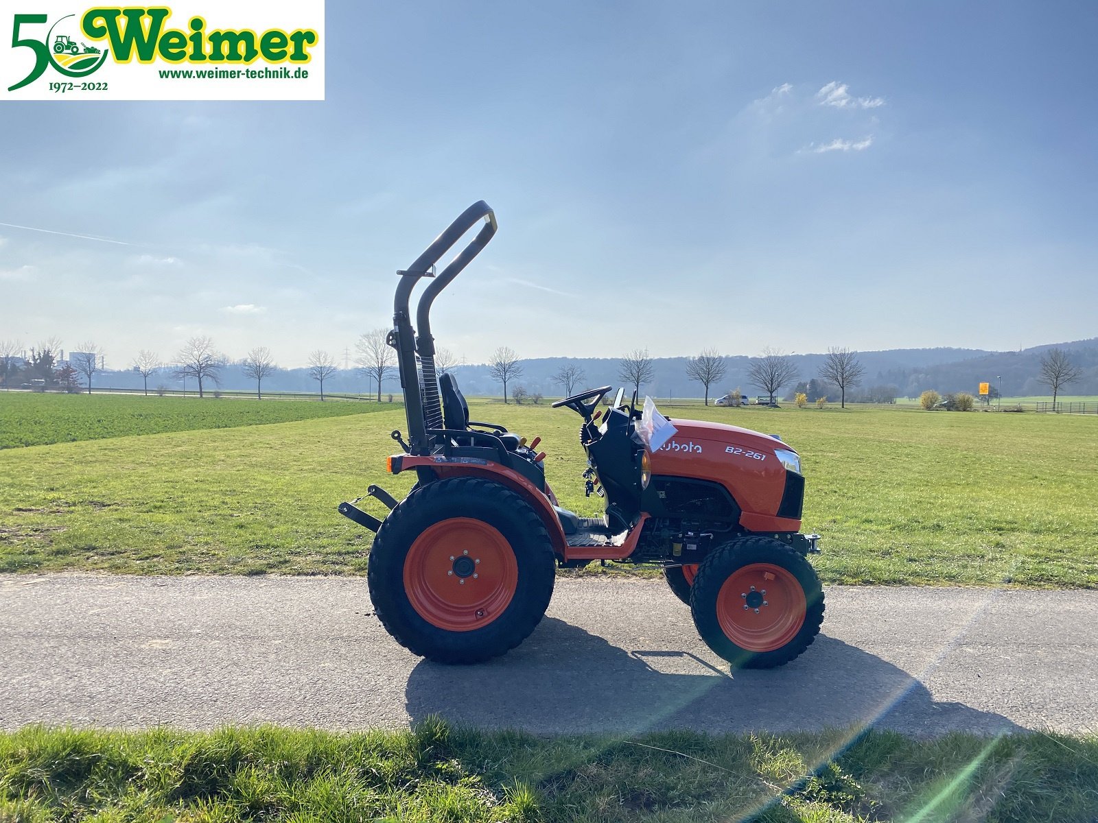 Traktor of the type Kubota B2-261 D ROPS, Neumaschine in Lollar, Ruttershausen (Picture 4)