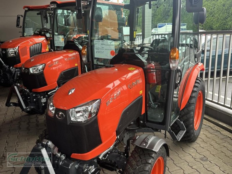 Traktor типа Kubota B2231HC Winter, Neumaschine в Idstein-Wörsdorf