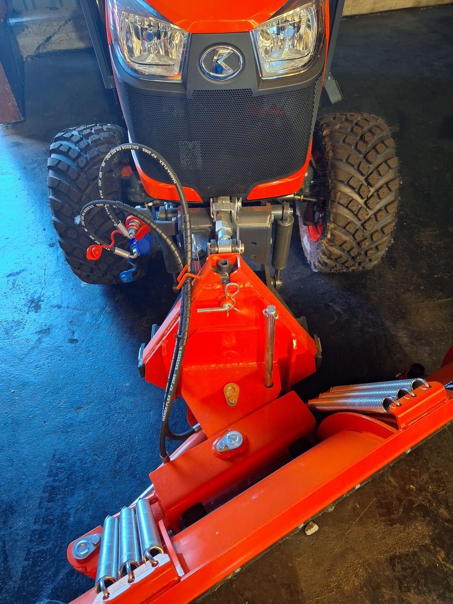 Traktor van het type Kubota B2261, Neumaschine in Bergheim (Foto 5)