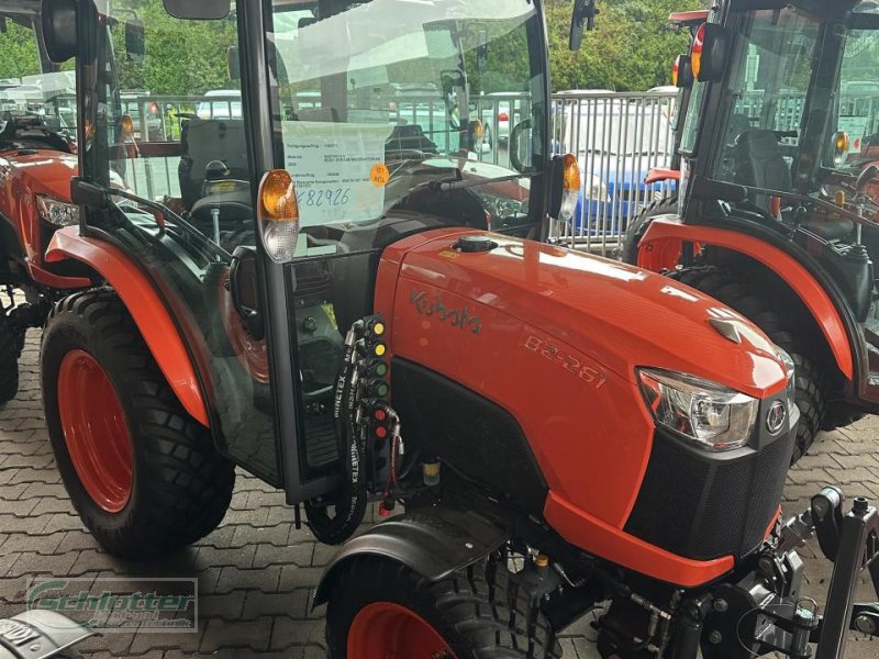 Traktor van het type Kubota B2261HC Winter, Neumaschine in Idstein-Wörsdorf