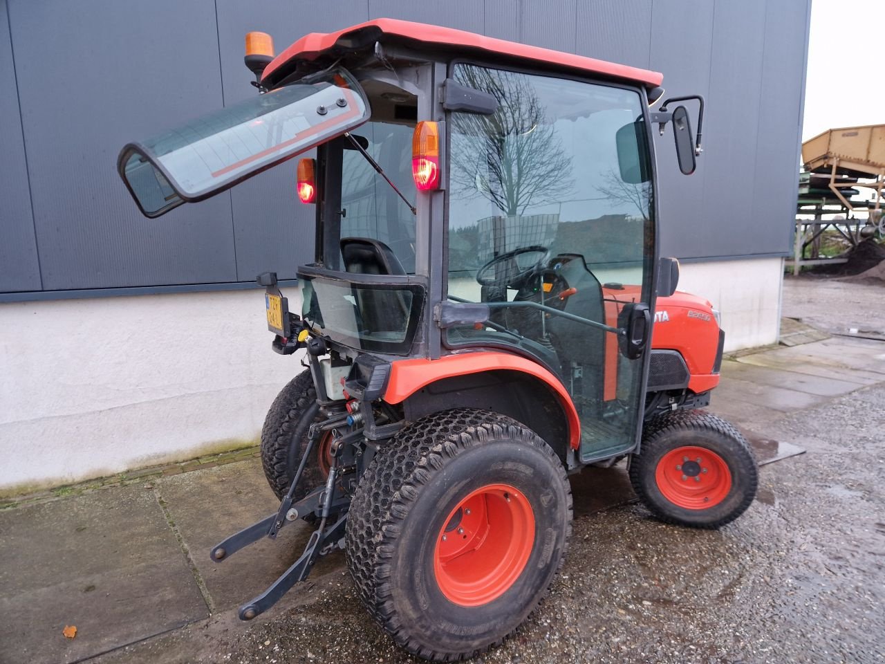 Traktor of the type Kubota B2650, Gebrauchtmaschine in Oirschot (Picture 11)