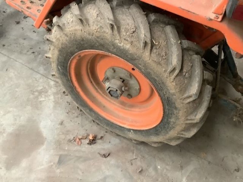 Traktor van het type Kubota B4200, Gebrauchtmaschine in les hayons (Foto 5)