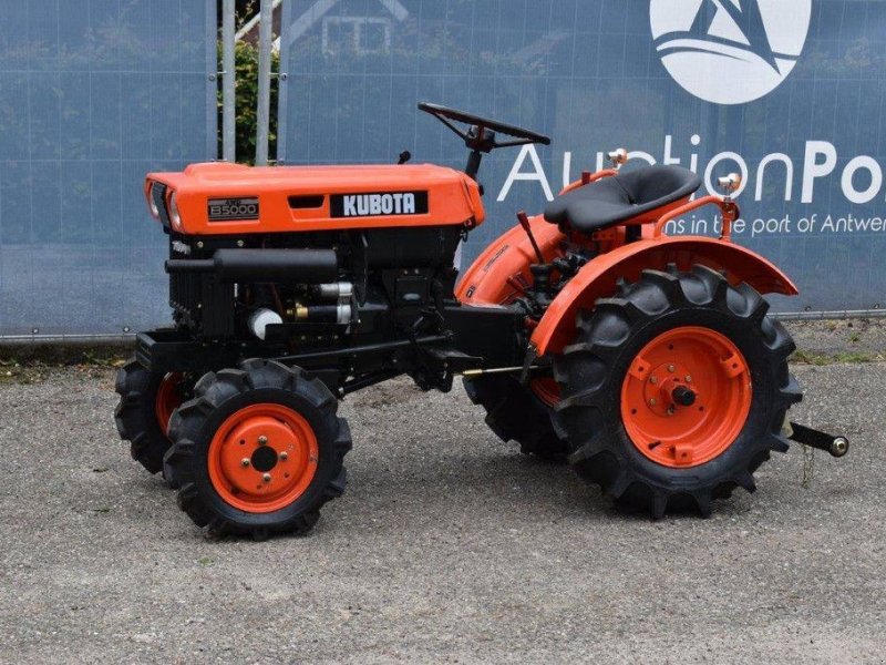 Traktor des Typs Kubota B5000, Gebrauchtmaschine in Antwerpen (Bild 1)