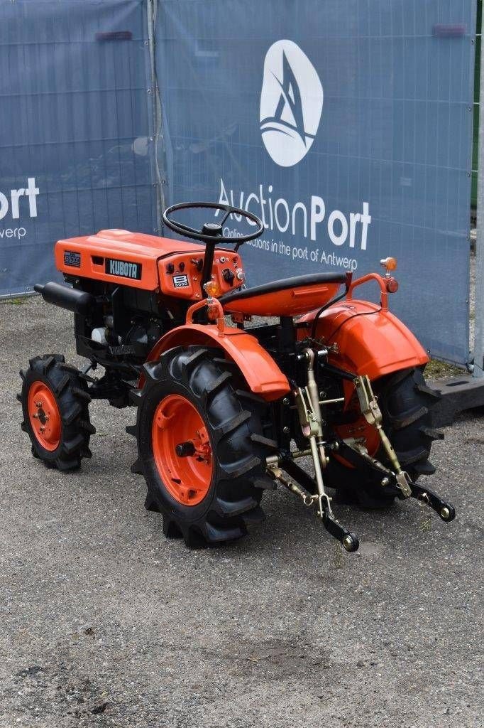 Traktor του τύπου Kubota B5000, Gebrauchtmaschine σε Antwerpen (Φωτογραφία 8)