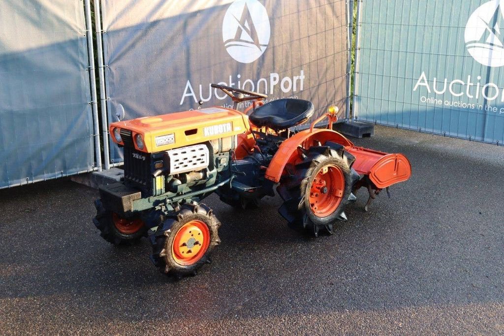 Traktor des Typs Kubota B5000, Gebrauchtmaschine in Antwerpen (Bild 9)