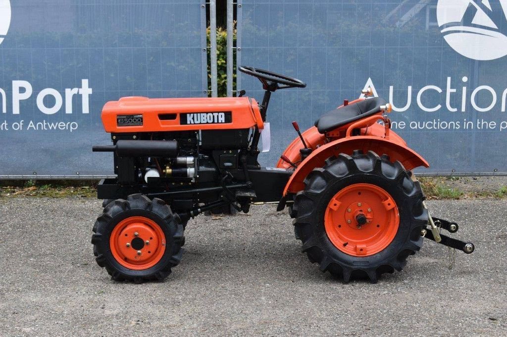 Traktor van het type Kubota B5000, Gebrauchtmaschine in Antwerpen (Foto 2)