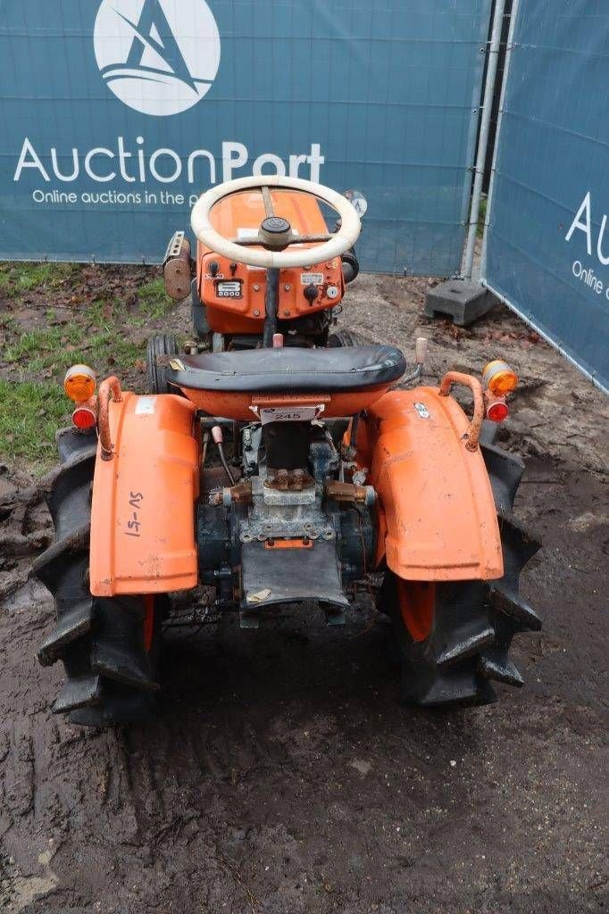 Traktor typu Kubota B5000E, Gebrauchtmaschine w Antwerpen (Zdjęcie 4)