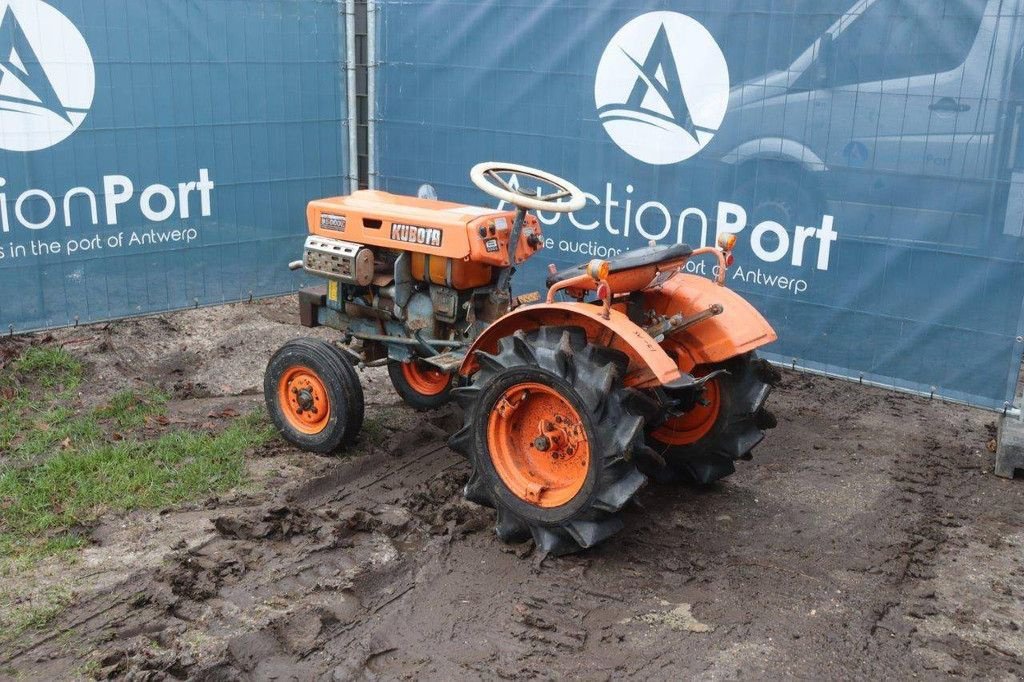 Traktor typu Kubota B5000E, Gebrauchtmaschine w Antwerpen (Zdjęcie 3)