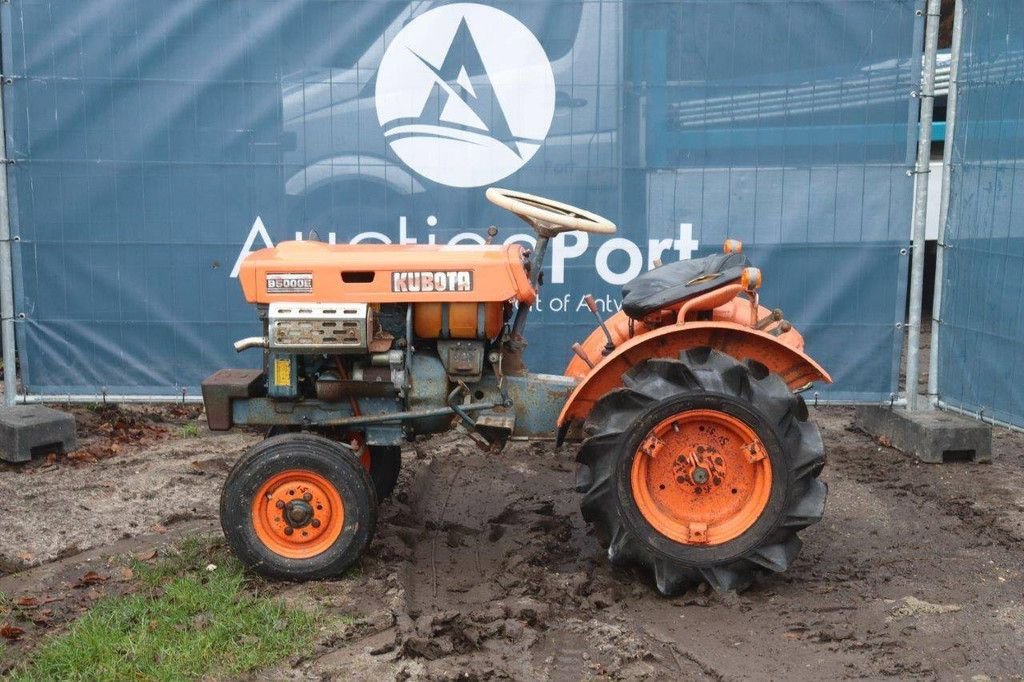 Traktor typu Kubota B5000E, Gebrauchtmaschine w Antwerpen (Zdjęcie 2)