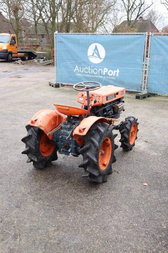 Traktor des Typs Kubota B6000, Gebrauchtmaschine in Antwerpen (Bild 7)