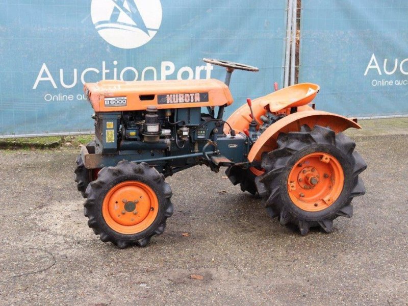 Traktor van het type Kubota B6000, Gebrauchtmaschine in Antwerpen (Foto 1)