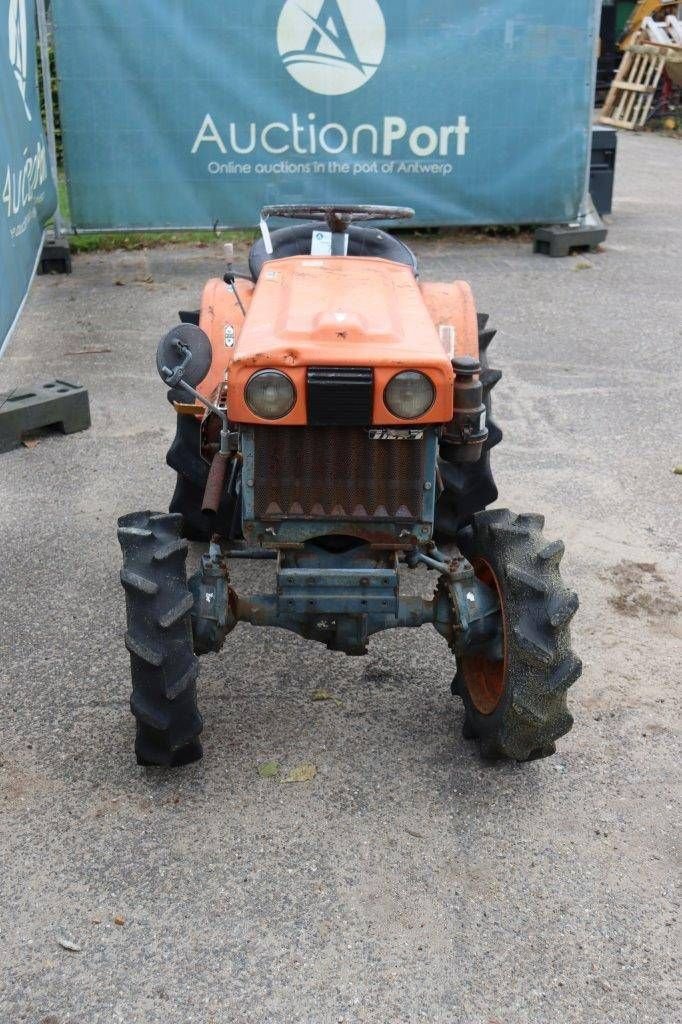 Traktor of the type Kubota B6000, Gebrauchtmaschine in Antwerpen (Picture 9)