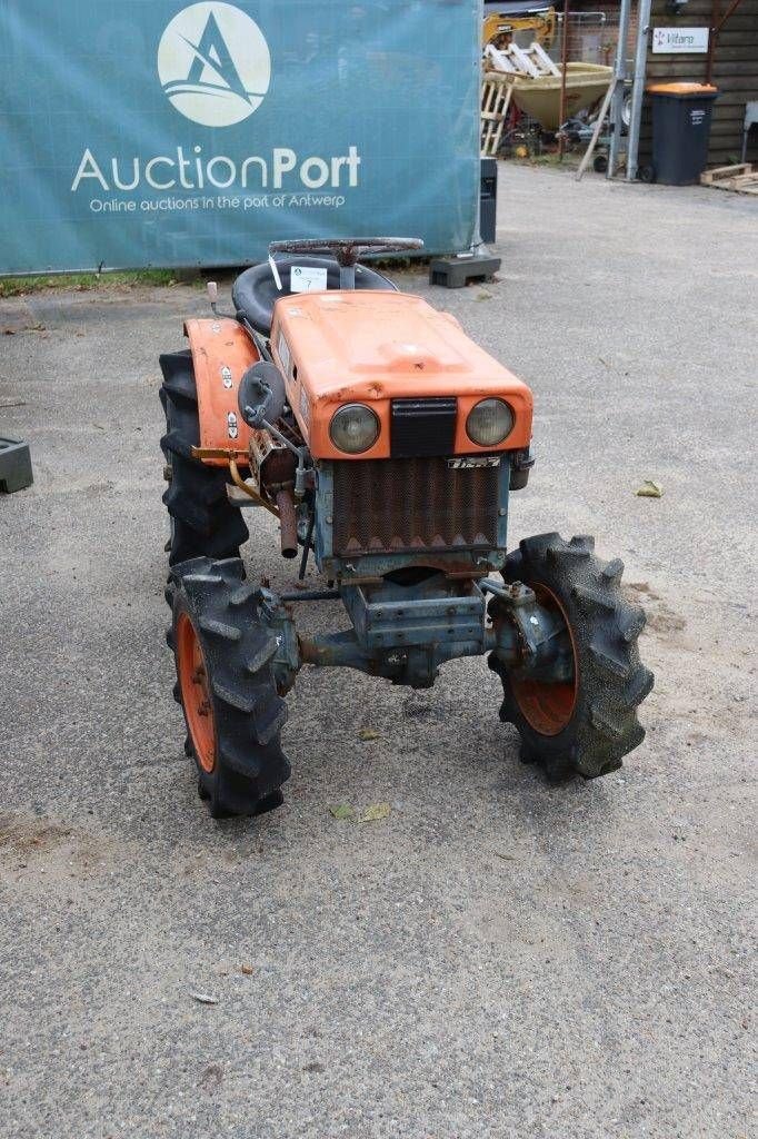 Traktor du type Kubota B6000, Gebrauchtmaschine en Antwerpen (Photo 8)