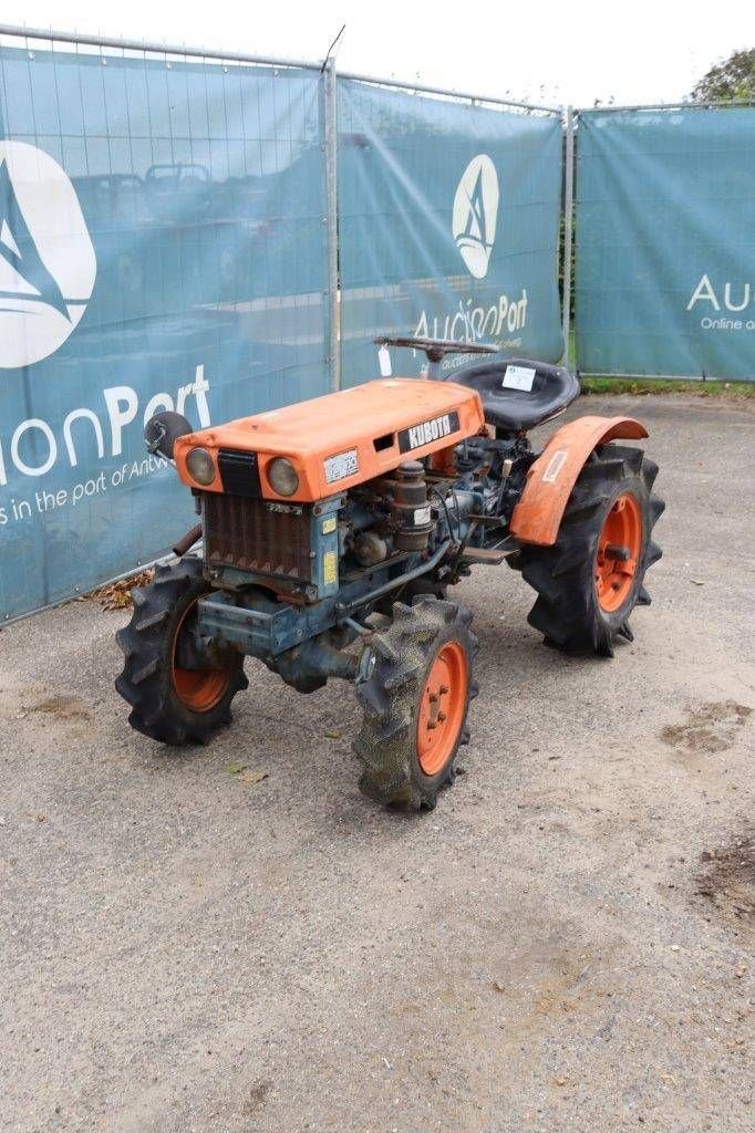 Traktor του τύπου Kubota B6000, Gebrauchtmaschine σε Antwerpen (Φωτογραφία 10)