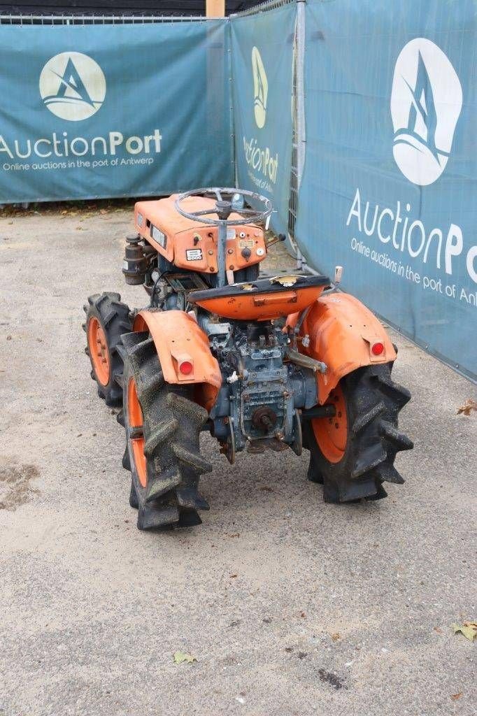 Traktor des Typs Kubota B6000, Gebrauchtmaschine in Antwerpen (Bild 4)