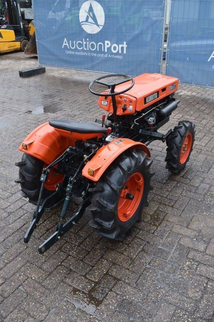 Traktor of the type Kubota B6000, Gebrauchtmaschine in Antwerpen (Picture 8)