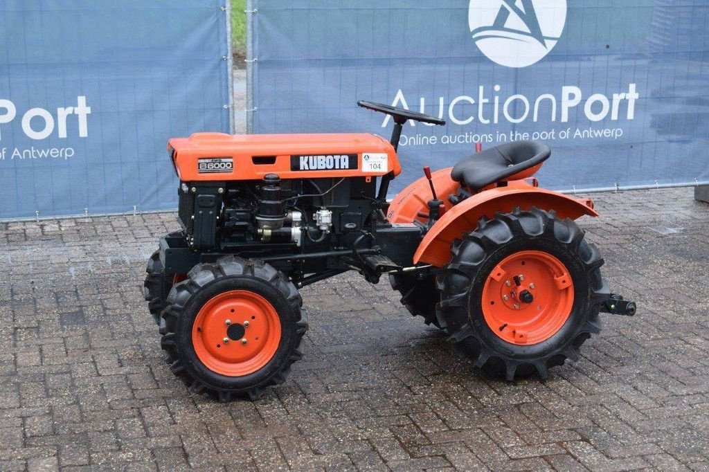 Traktor of the type Kubota B6000, Gebrauchtmaschine in Antwerpen (Picture 1)