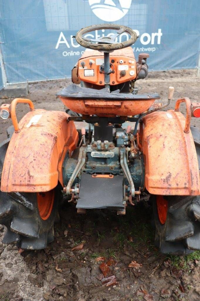 Traktor del tipo Kubota B6000, Gebrauchtmaschine In Antwerpen (Immagine 8)