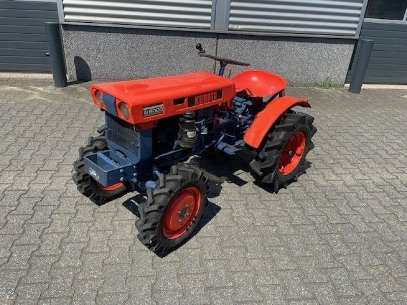 Traktor Türe ait Kubota B6000, Gebrauchtmaschine içinde Roermond (resim 3)