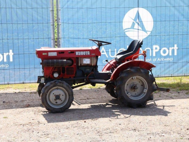 Traktor of the type Kubota B6001, Gebrauchtmaschine in Antwerpen (Picture 1)