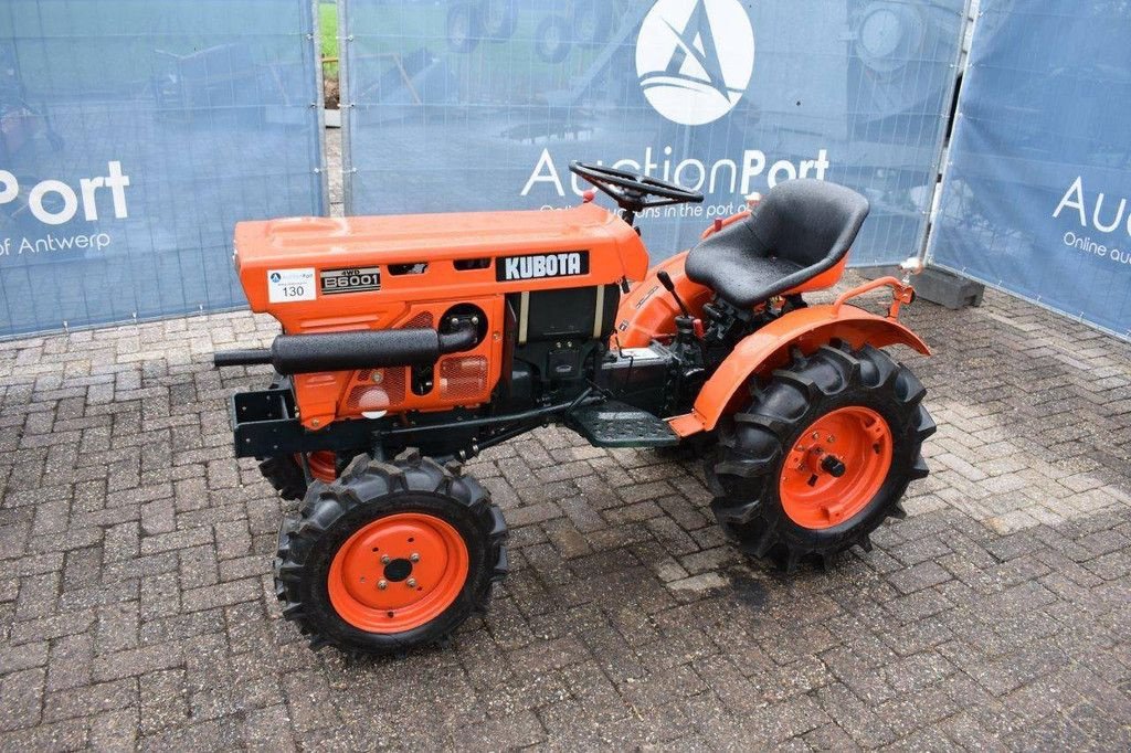 Traktor от тип Kubota B6001, Gebrauchtmaschine в Antwerpen (Снимка 1)