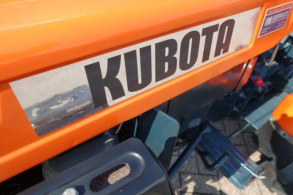 Traktor van het type Kubota B7000 4wd / Koopje, Gebrauchtmaschine in Swifterband (Foto 5)