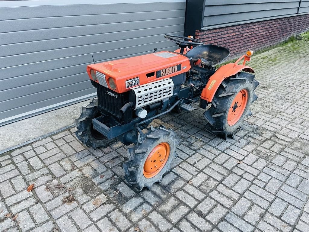 Traktor от тип Kubota B7000 4WD minitractor, Gebrauchtmaschine в Neer (Снимка 5)