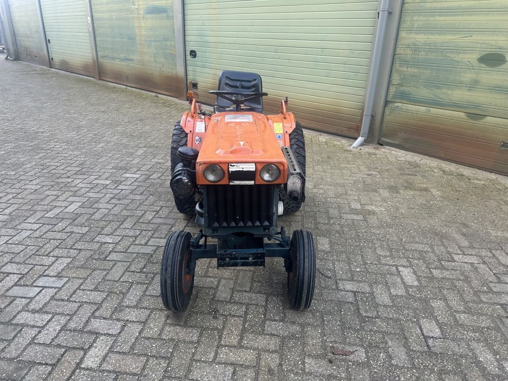 Traktor van het type Kubota B7000, Gebrauchtmaschine in Cabauw (Foto 2)