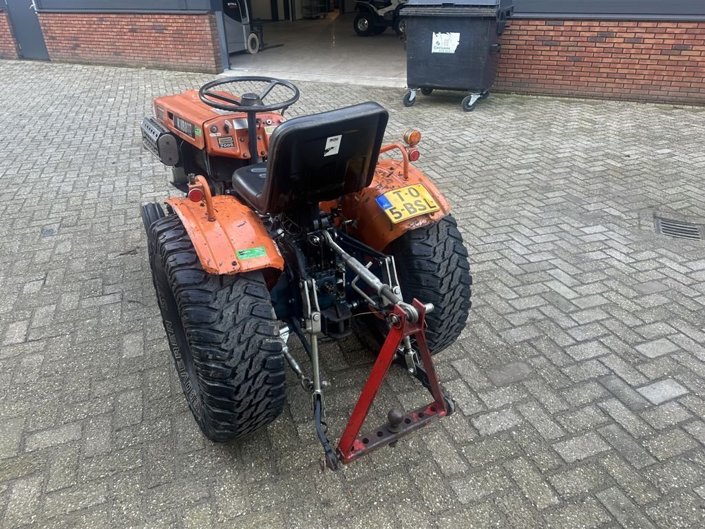 Traktor des Typs Kubota B7000, Gebrauchtmaschine in Cabauw (Bild 5)