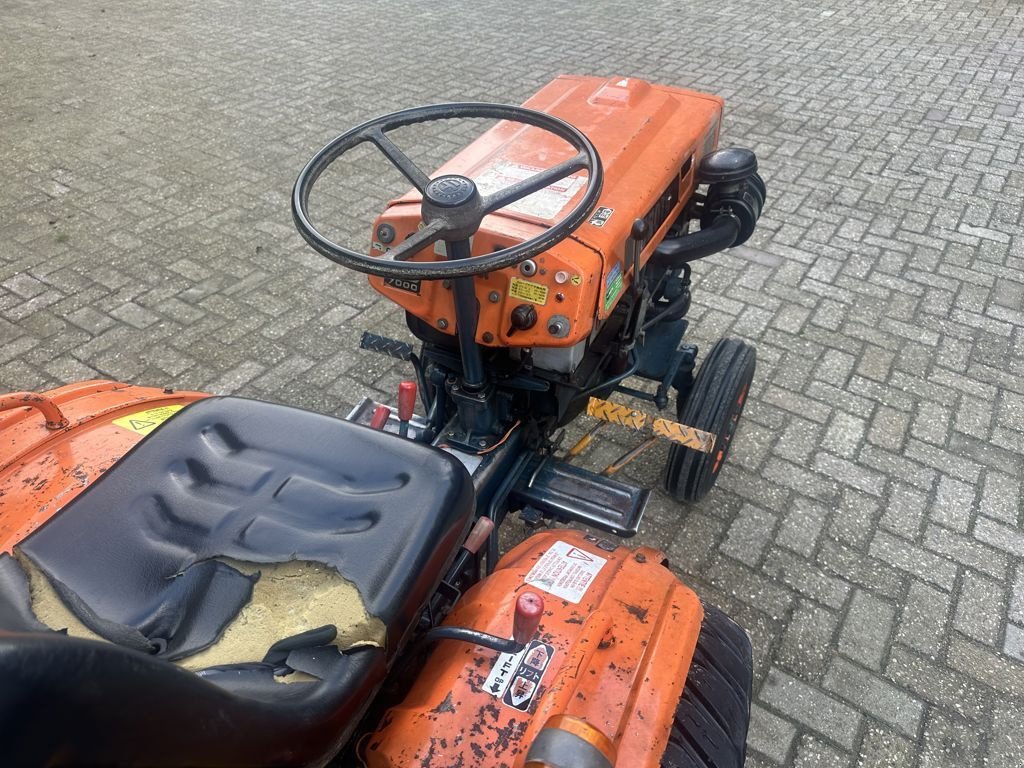 Traktor van het type Kubota B7000, Gebrauchtmaschine in Cabauw (Foto 7)