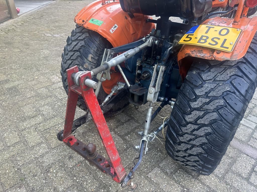 Traktor van het type Kubota B7000, Gebrauchtmaschine in Cabauw (Foto 6)