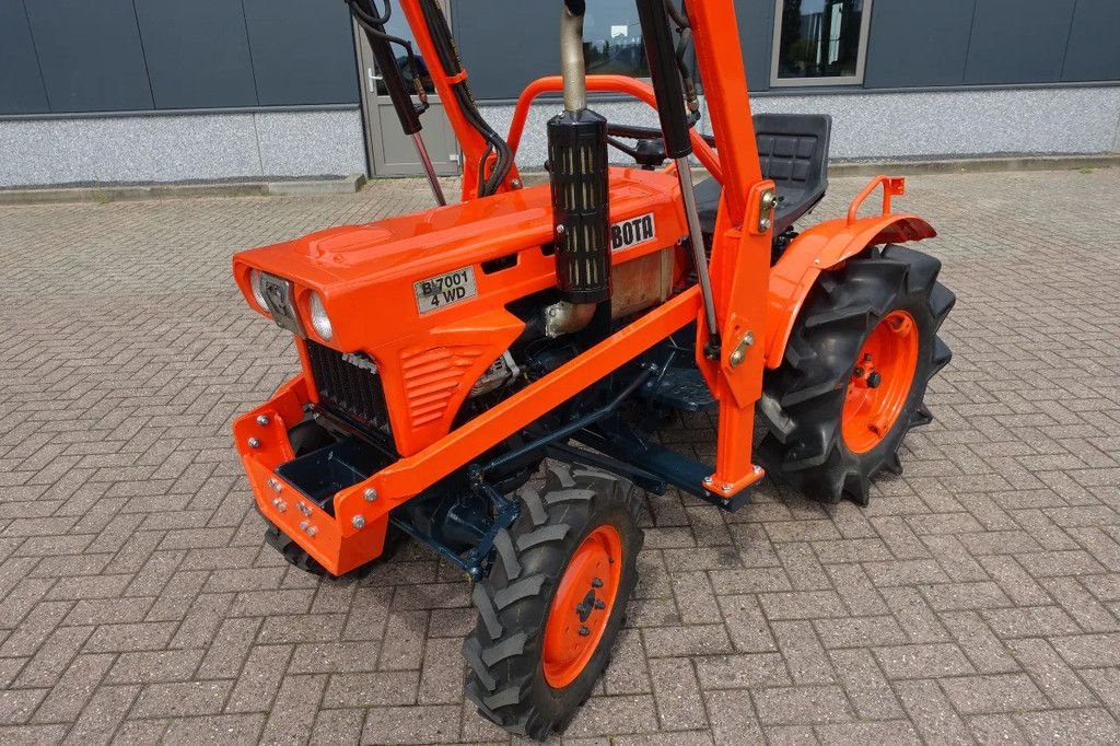 Traktor des Typs Kubota B7001 4wd / Voorlader, Gebrauchtmaschine in Swifterband (Bild 4)