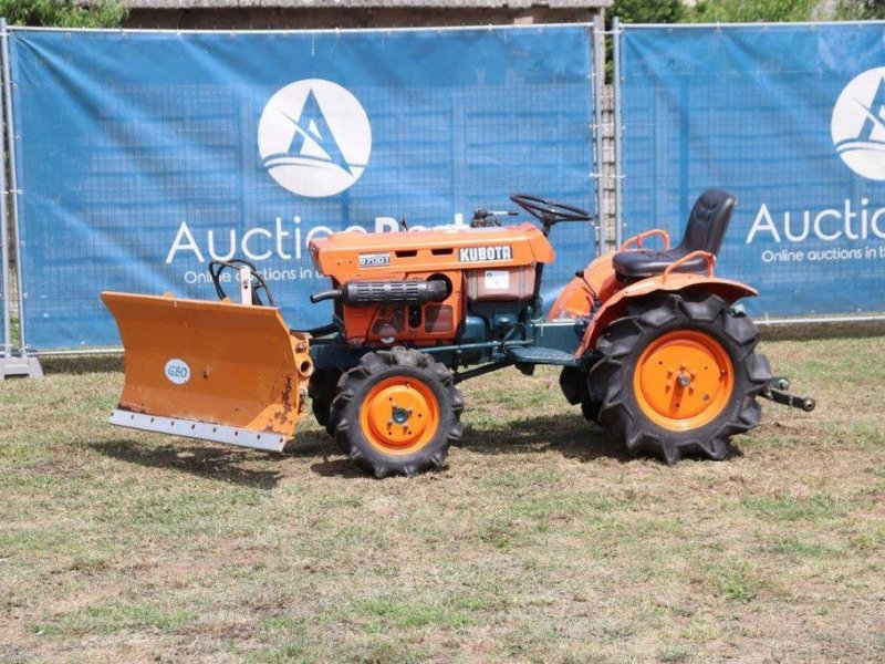 Traktor typu Kubota B7001, Gebrauchtmaschine v Antwerpen (Obrázek 1)