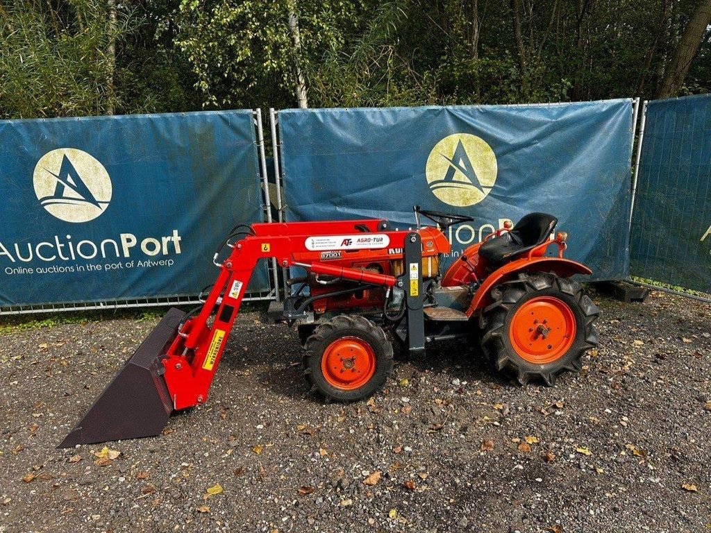 Traktor of the type Kubota B7001, Gebrauchtmaschine in Antwerpen (Picture 1)