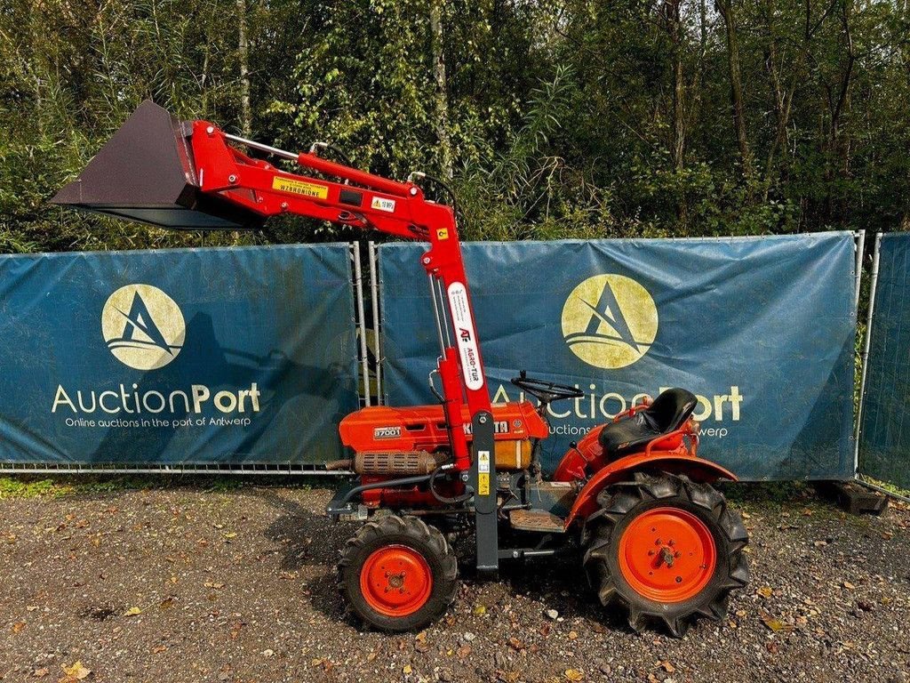 Traktor del tipo Kubota B7001, Gebrauchtmaschine en Antwerpen (Imagen 3)