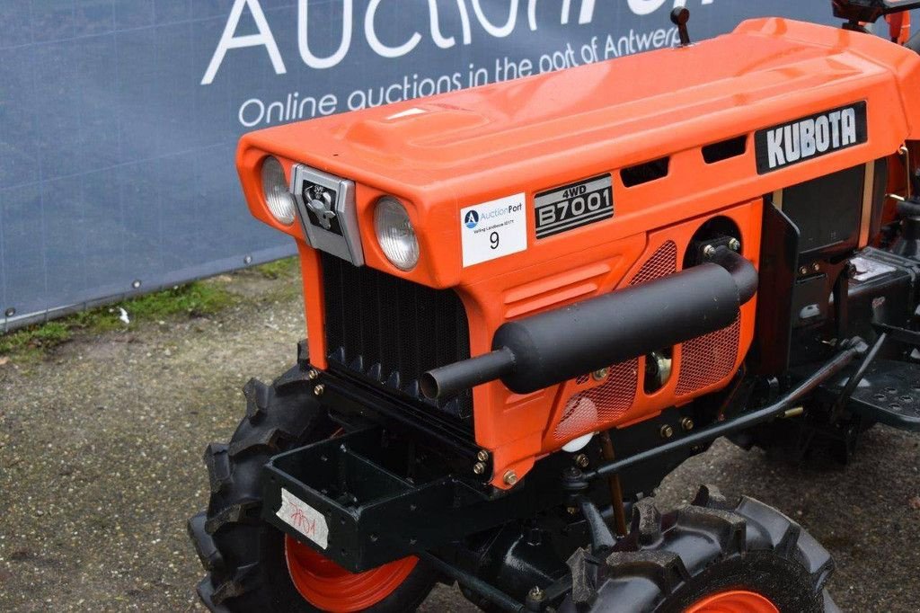 Traktor of the type Kubota B7001, Gebrauchtmaschine in Antwerpen (Picture 11)