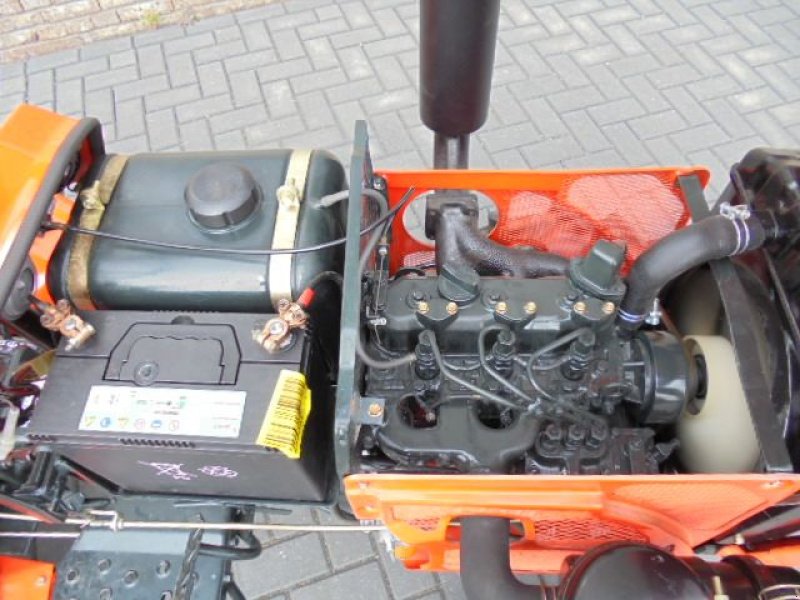 Traktor typu Kubota b7001, Gebrauchtmaschine w Houten (Zdjęcie 4)