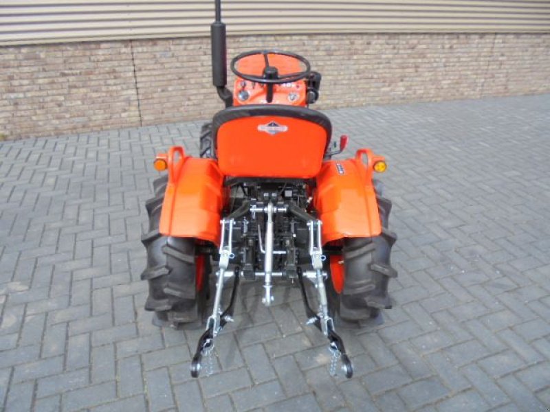 Traktor of the type Kubota b7001, Gebrauchtmaschine in Houten (Picture 5)