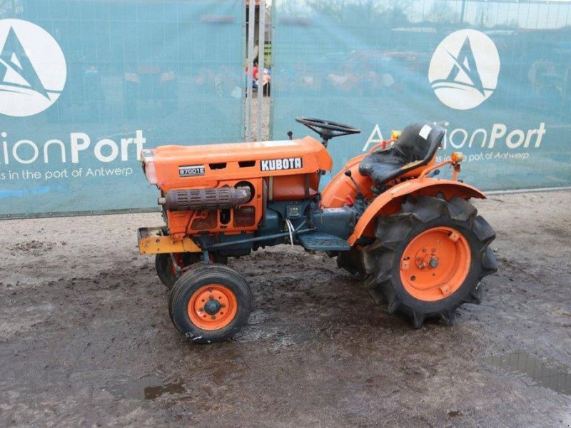 Traktor of the type Kubota B7001E, Gebrauchtmaschine in Antwerpen (Picture 1)