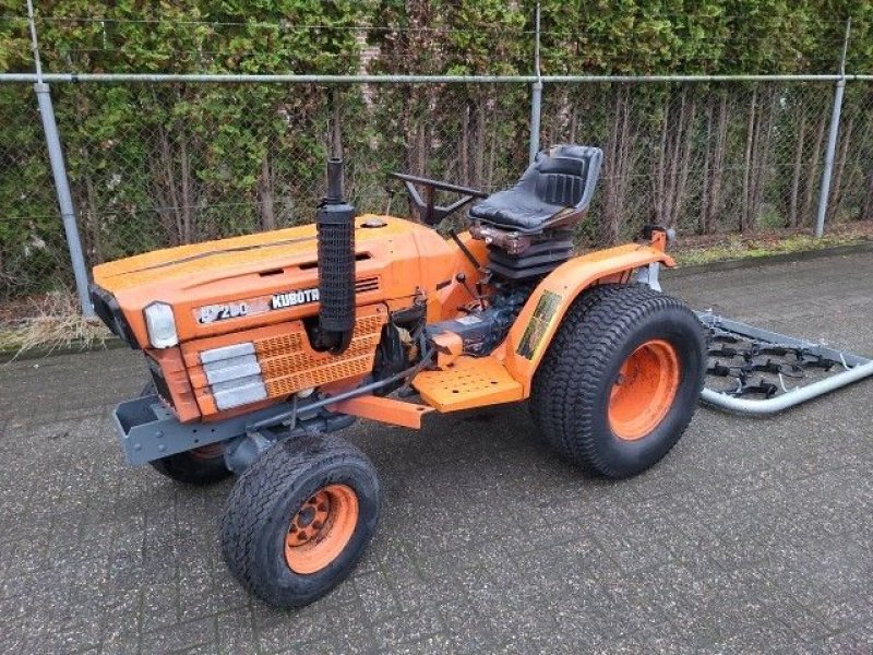 Traktor типа Kubota B7200 4-wd, Gebrauchtmaschine в Hollandscheveld (Фотография 2)