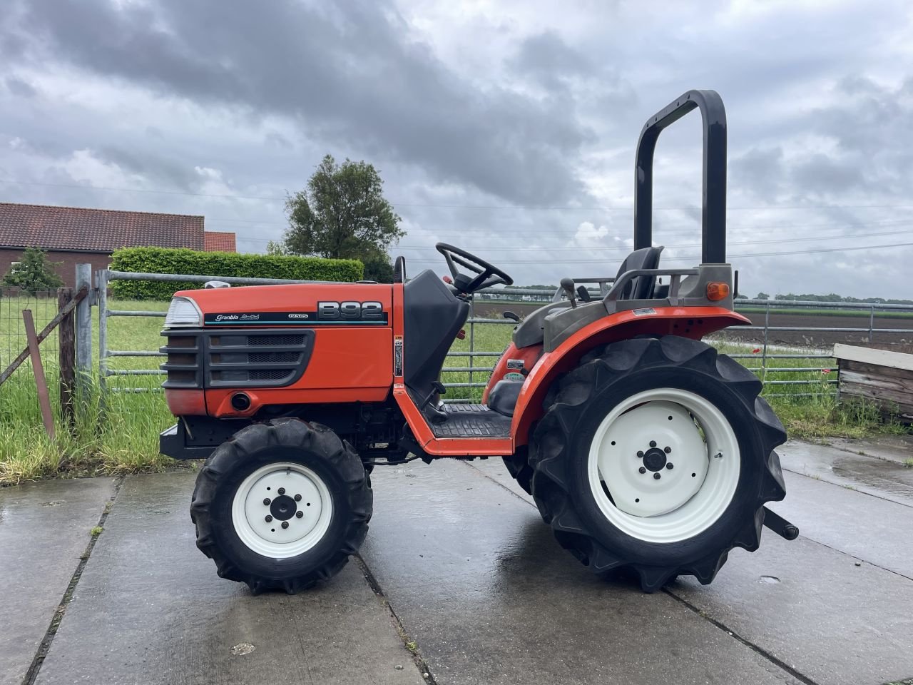 Traktor του τύπου Kubota B92, Gebrauchtmaschine σε Klaaswaal (Φωτογραφία 1)