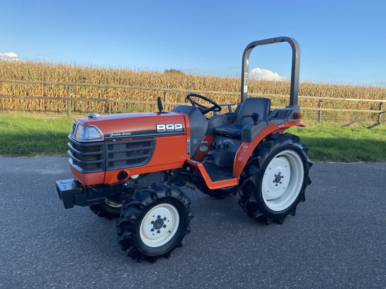 Traktor typu Kubota B92, Gebrauchtmaschine w Baarle Nassau (Zdjęcie 1)