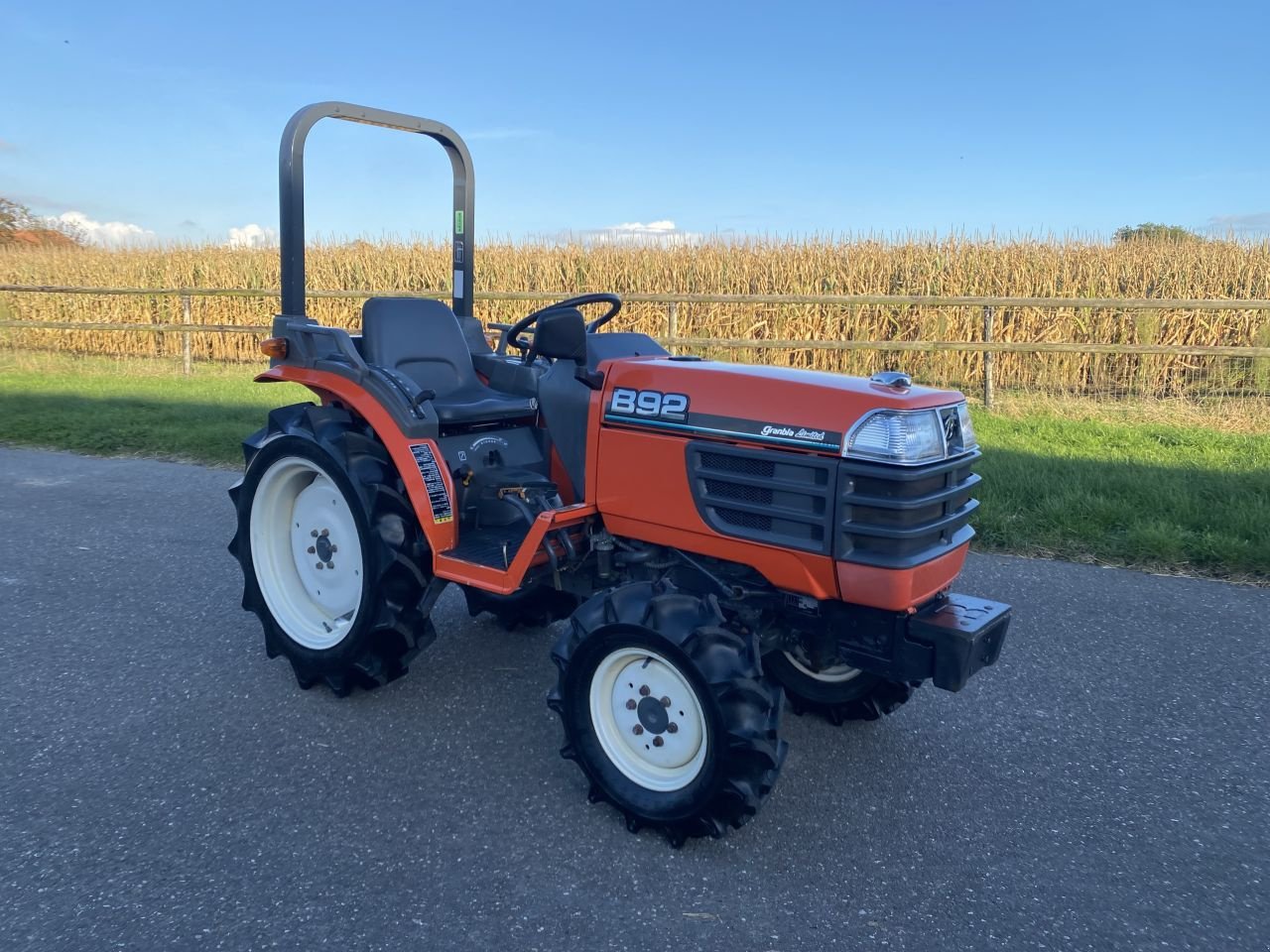 Traktor van het type Kubota B92, Gebrauchtmaschine in Baarle Nassau (Foto 4)