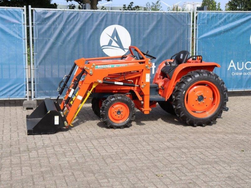 Traktor del tipo Kubota Bulltra B1-17D, Gebrauchtmaschine en Antwerpen (Imagen 1)