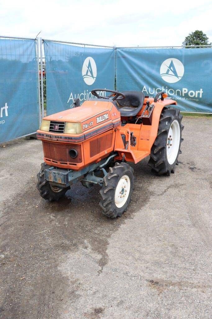 Traktor van het type Kubota Bulltra ZB1-17, Gebrauchtmaschine in Antwerpen (Foto 10)